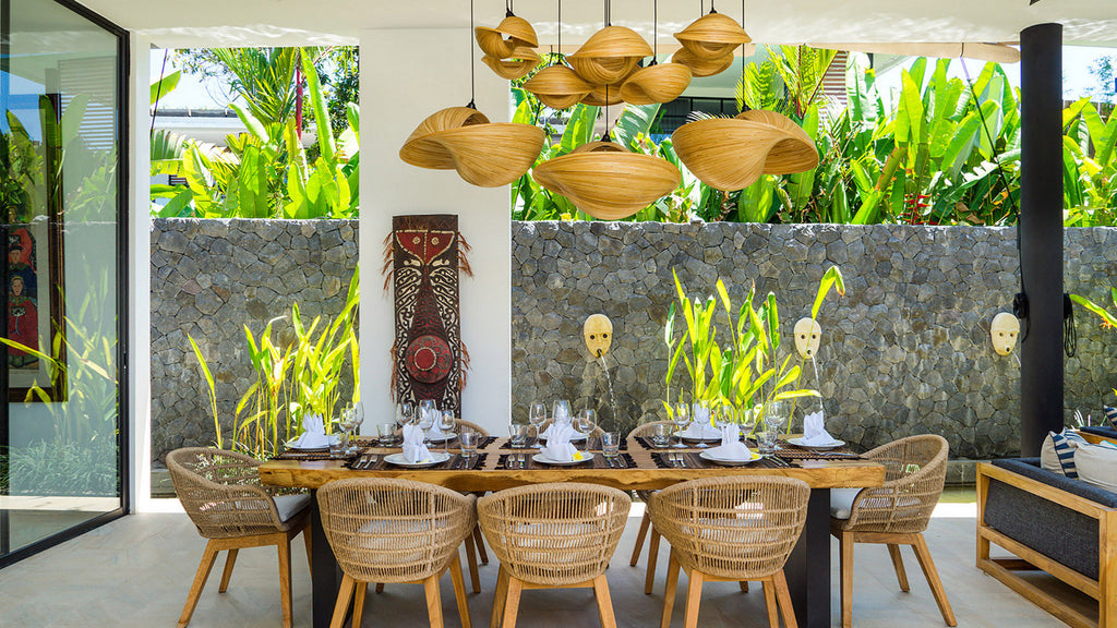 Villa Tropical Coastal Dining Room Design Lighting