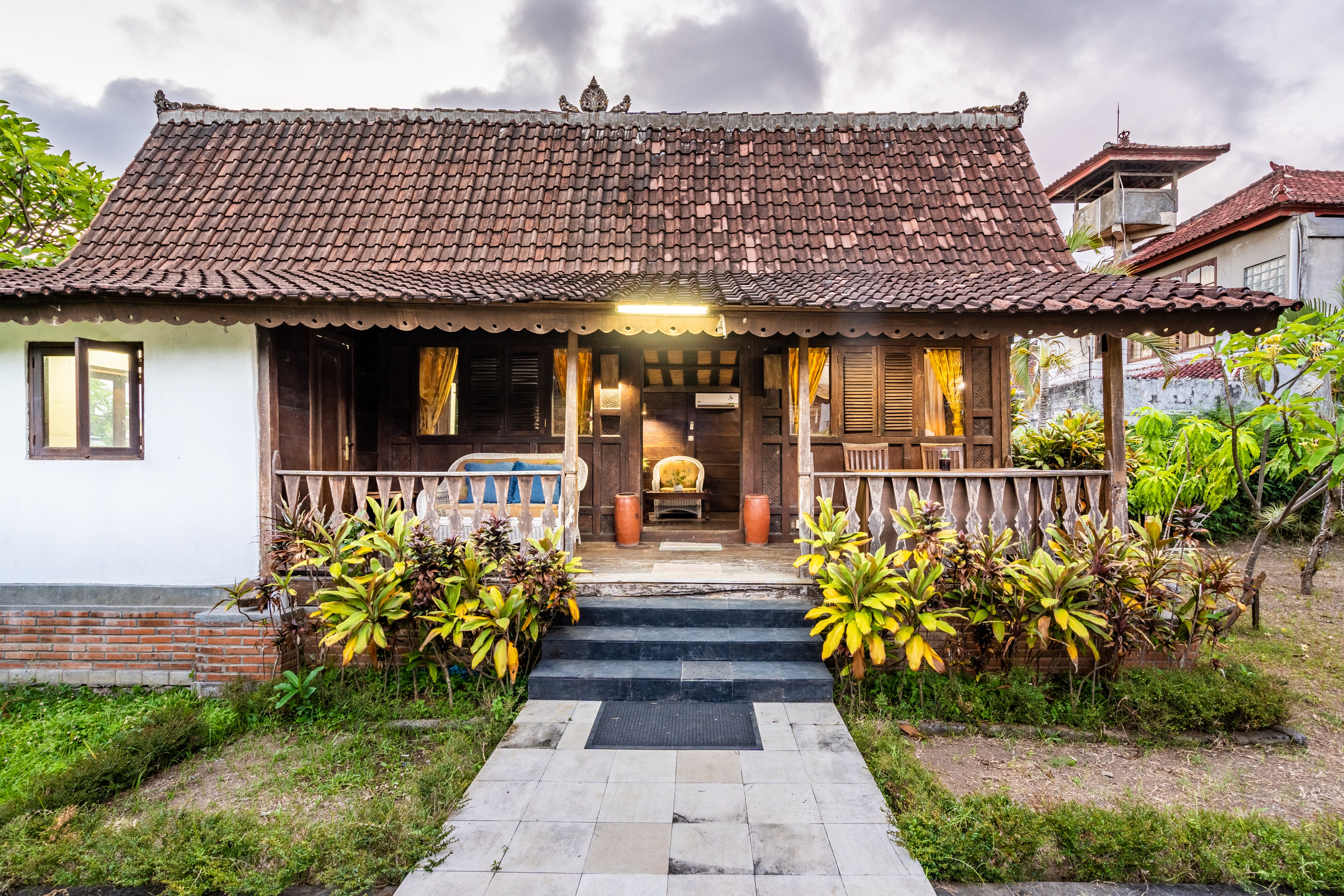 Balinese Wooden House 20 Feet Long