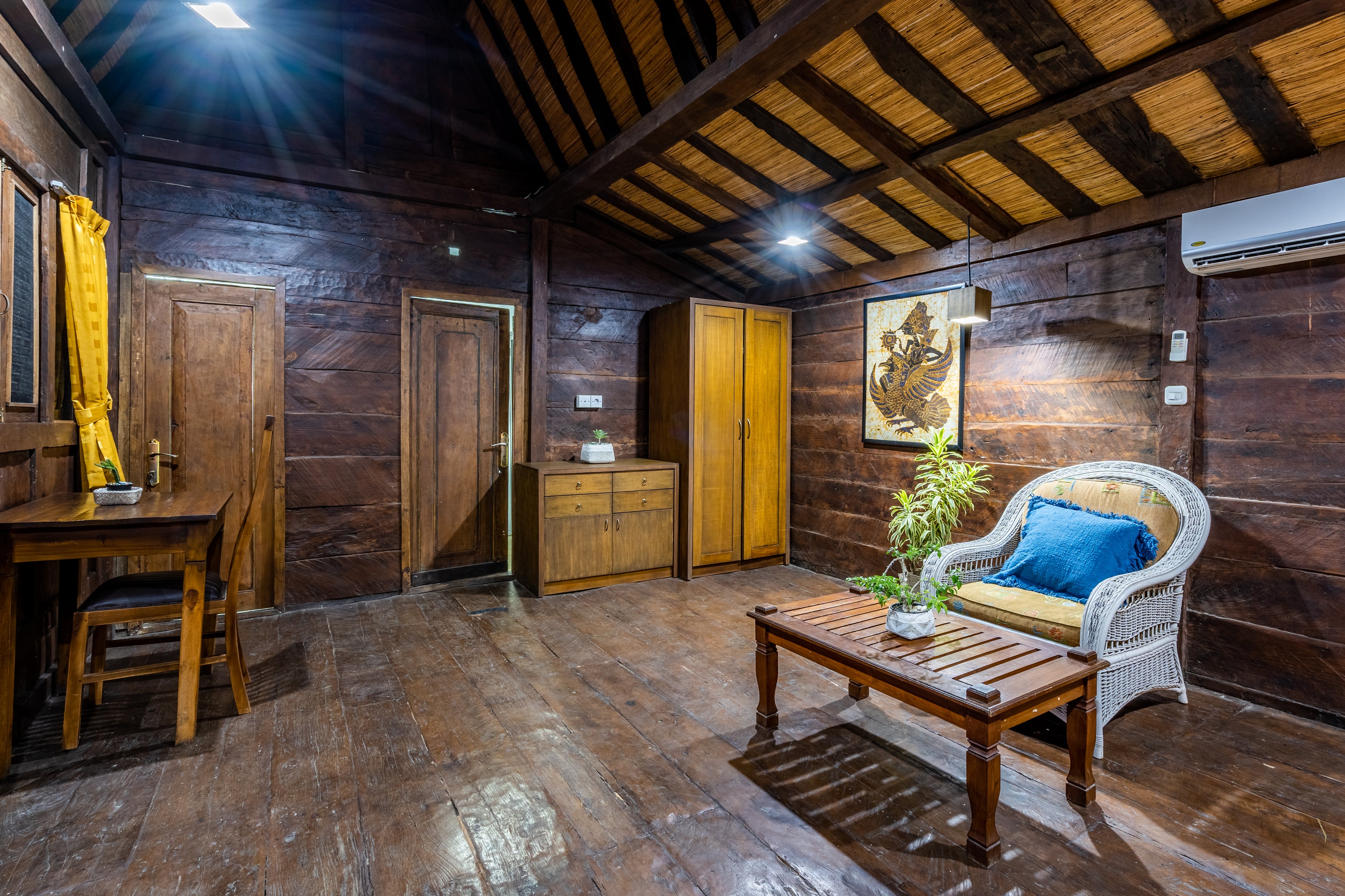Balinese Wooden House 20 Feet Long