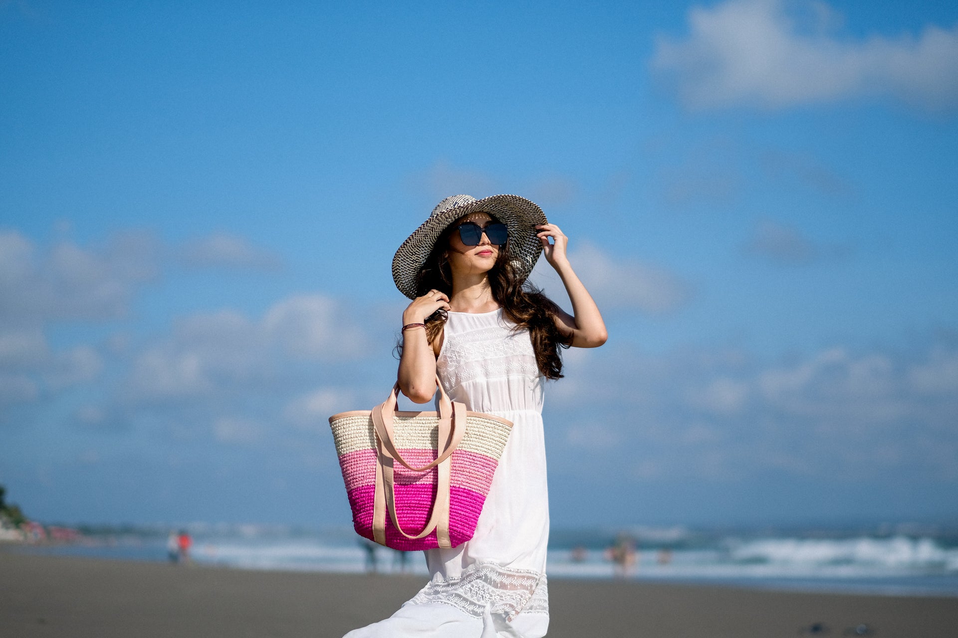 Pink Fuchsia Raffia Straw Bag